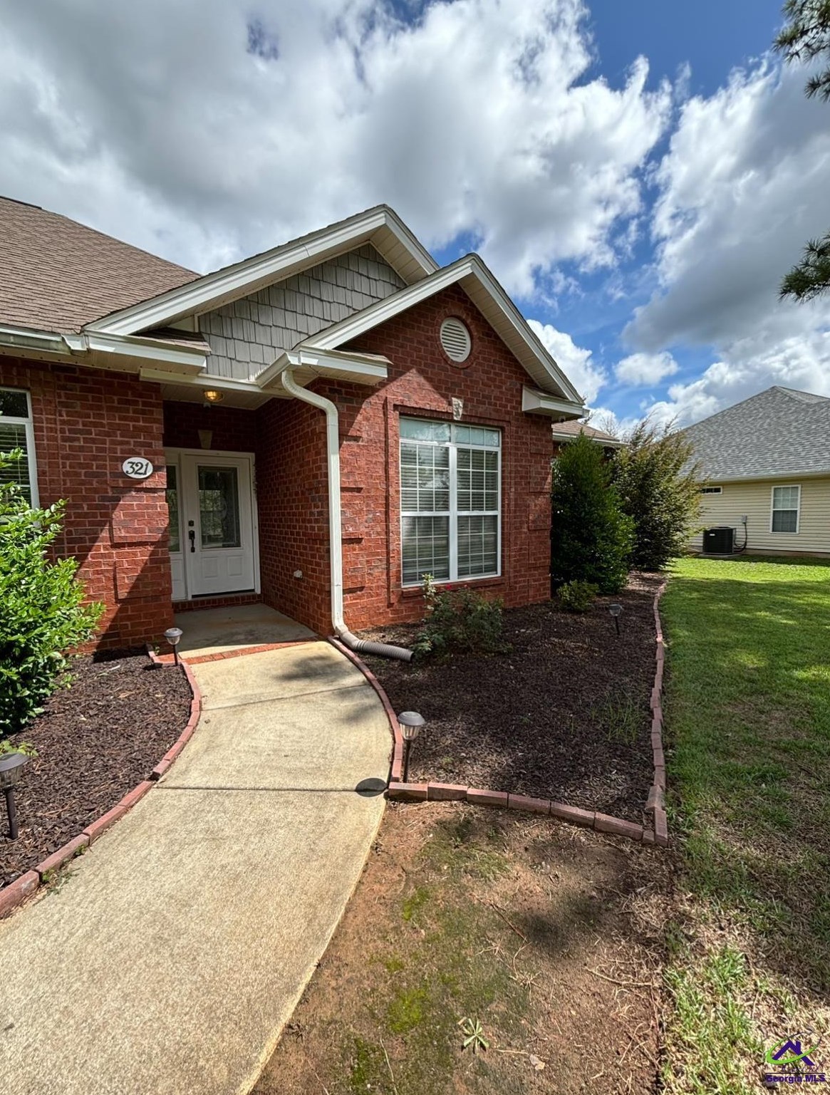 321 Ellicott Dr, Warner Robins GA  31088-1264 exterior