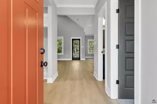 417 Lakeview Pl, Macon, GA 31211 - Photo 5