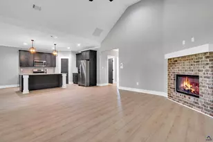 417 Lakeview Pl, Macon, GA 31211 - Photo 9