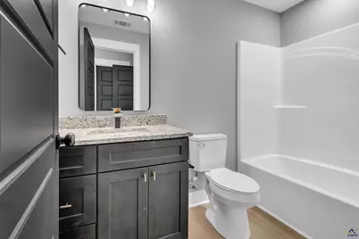 417 Lakeview Place, Macon, GA 31211 - Photo 35