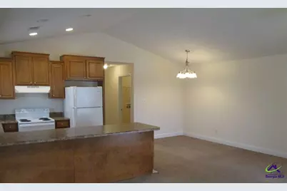 408 Club Villa Ct #1, Kathleen, GA 31047 - Photo 3