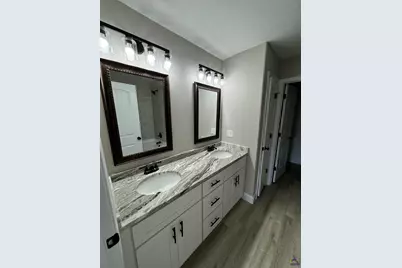 310 Beau Claire Circle, Byron, GA 31008 - Photo 13