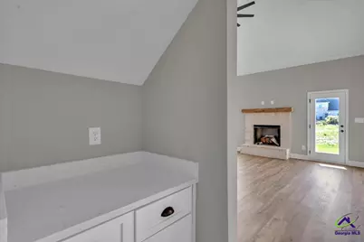 438 Burlington Drive, Macon, GA 31052 - Photo 7