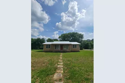 86 North Street, Hawkinsville, GA 31036 - Photo 1