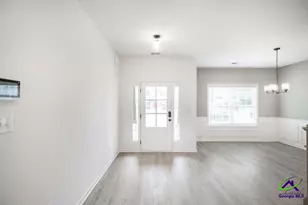 212 Meadows Ln, Bonaire, GA 31005 - Photo 9