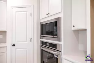 212 Meadows Ln, Bonaire, GA 31005 - Photo 11