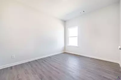 107 Monroe Court, Byron, GA 31008 - Photo 7