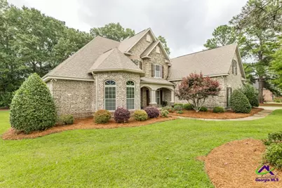 302 Avondale Circle, Warner Robins, GA 31088 - Photo 1