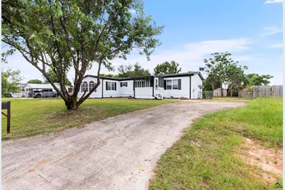 127 Marlin Terrace, Byron, GA 31008 - Photo 1