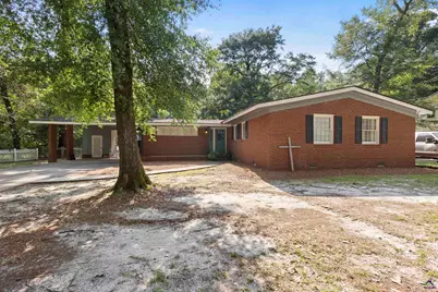 1013 Greenwood Dr, Perry, GA 31069 - Photo 1