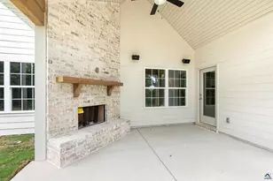 304 Airview Dr, Warner Robins, GA 31093 - Photo 57