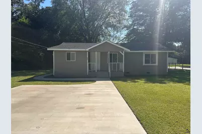 811 Lewis Street, Montezuma, GA 31063 - Photo 1