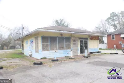 512 S Camelia Boulevard, Fort Valley, GA 31030 - Photo 1