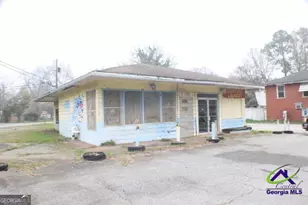 512 S Camelia Blvd, Fort Valley, GA 31030 - Photo 1