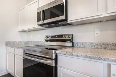 100 Monroe Court, Byron, GA 31008 - Photo 3