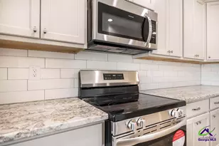 210 Bald Cypress Dr, Perry, GA 31069 - Photo 9