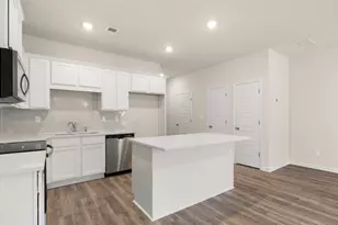 126 Kenmore Cir, Perry, GA 31069 - Photo 7