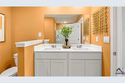 128 Kenmore Circle, Perry, GA 31069 - Photo 9