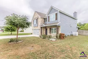 203 Amberley Ct, Kathleen, GA 31047 - Photo 3