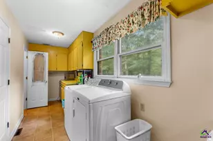 562 W Anderson St, Oglethorpe, GA 31068 - Photo 37