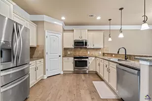 416 Red Hawk Pointe, Kathleen, GA 31047 - Photo 13