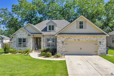 108 Champagne Drive, Perry, GA 31069 - Photo 1