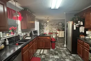 436 Joseph Chandler, Macon, GA 31216 - Photo 7