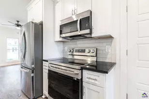 100 Leisure Pointe Cove, Warner Robins, GA 31088 - Photo 7