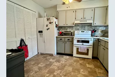 124 Stone Hedge Drive, Warner Robins, GA 31088 - Photo 3