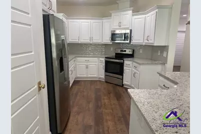 145 Fairway Oaks Drive, Perry, GA 31069 - Photo 9