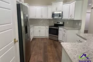 145 Fairway Oaks Dr, Perry, GA 31069 - Photo 9