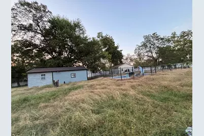 140 Racetrack Drive, Cochran, GA 31014 - Photo 9