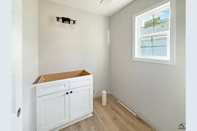 206 Sutton Drive, Perry, GA 31069 - Photo 9