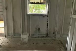 303 Carroll Dr, Warner Robins, GA 31093 - Photo 9