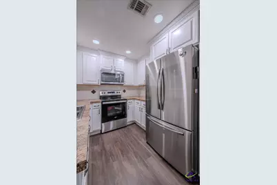 214 Kingsbury, Warner Robins, GA 31088 - Photo 9