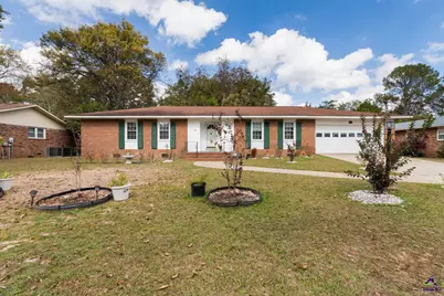 118 Avalon Drive, Warner Robins, GA 31093 - Photo 1