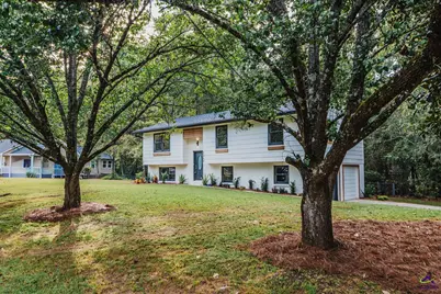 1369 King Arthur Drive, Macon, GA 31220 - Photo 5