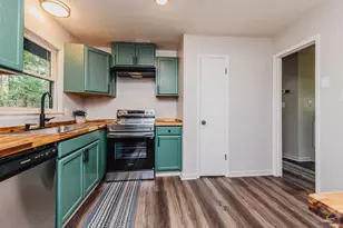 1369 King Arthur Dr, Macon, GA 31220 - Photo 13