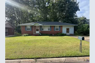 129 Lincoln Street, Warner Robins, GA 31088 - Photo 1