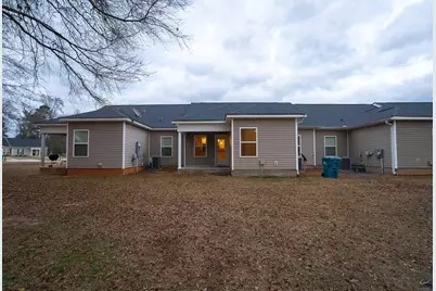 203 Washington Place Drive, Perry, GA 31069 - Photo 5