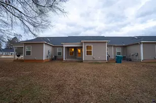 203 Washington Place Drive, Perry, GA 31069 - Photo 5