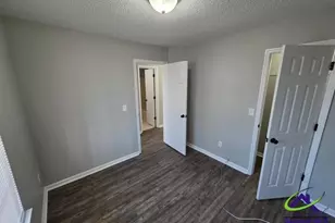 302 Kensington Cir, Warner Robins, GA 31093 - Photo 11