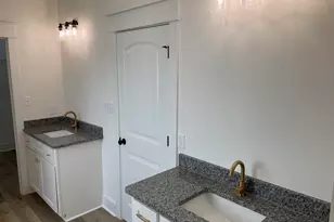 112 Pecan St, Cochran, GA 31014 - Photo 9