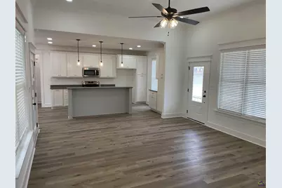 112 Pecan St, Cochran, GA 31014 - Photo 3