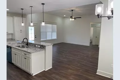 118 Pecan St, Cochran, GA 31014 - Photo 9