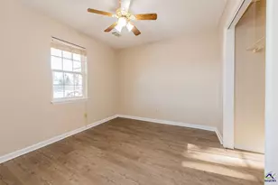 102 Stone Mill Dr, Warner Robins, GA 31088 - Photo 13