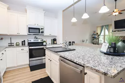 110 Gwendolyn Avenue, Perry, GA 31069 - Photo 7