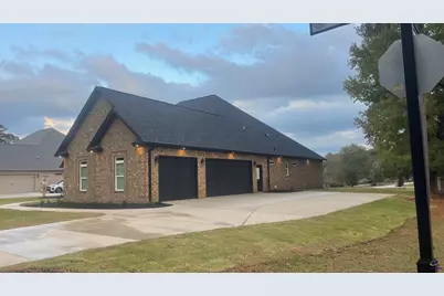 114 Hampton Point, Warner Robins, GA 31088 - Photo 3