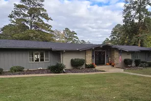 204 Deerwood Cir, Warner Robins, GA 31088 - Photo 3