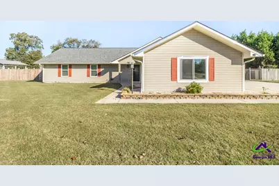 306 Antebellum  Circle, Warner Robins, GA 31093 - Photo 1